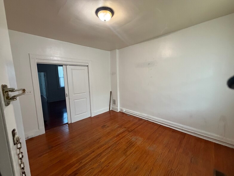 Building Photo - 511 Rappolla St