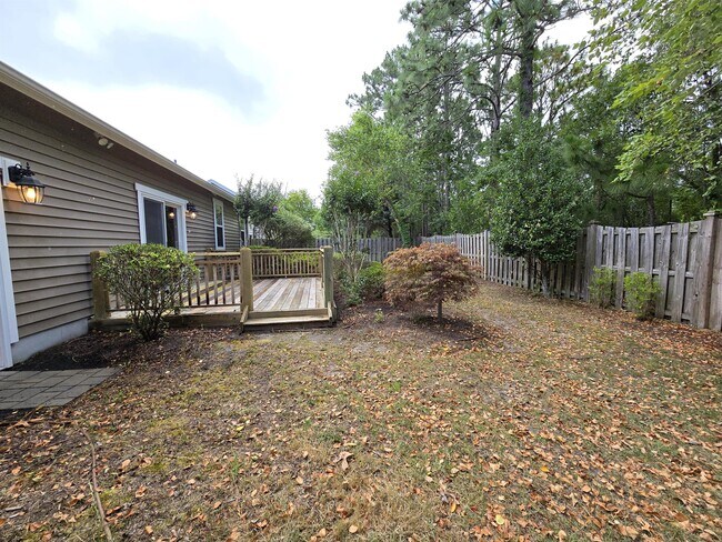 Building Photo - 435 Belvedere Dr