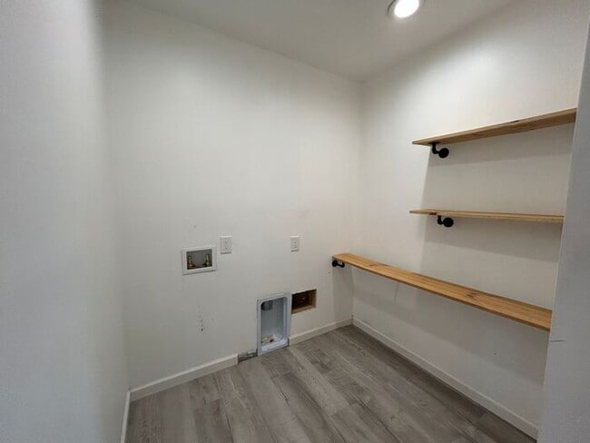 Building Photo - 4028 W Palo Verde Dr
