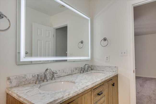 Building Photo - 8041 Reagan Cir