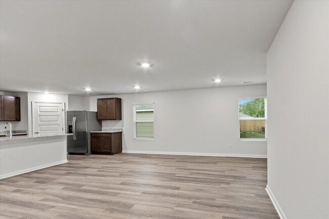 Building Photo - 9948 Sequoyah Cove Dr