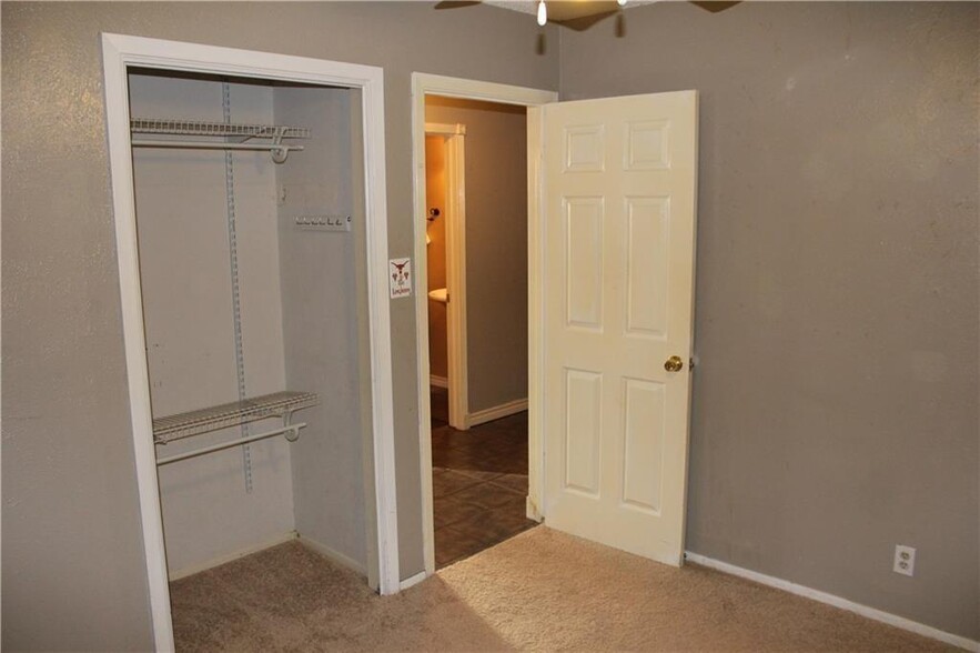 Building Photo - 1702 Goodson Ln
