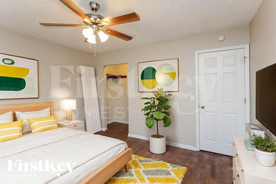 Building Photo - 432 Shady Ln Cir