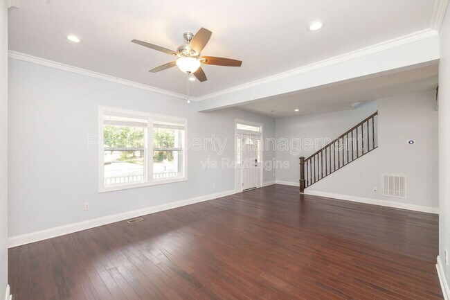 Building Photo - 2615 North Ave