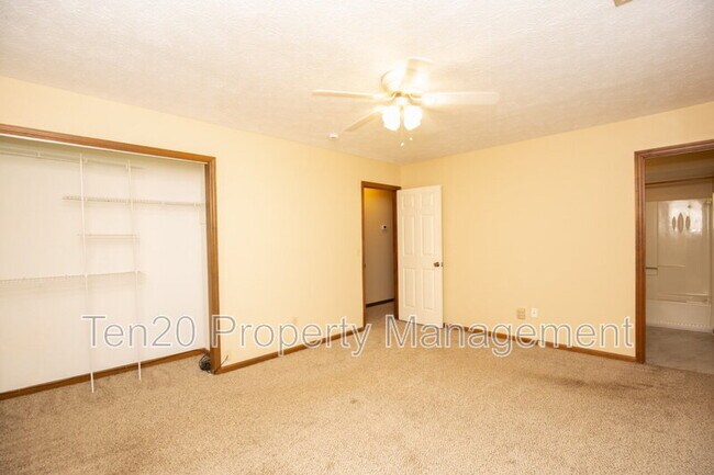 Building Photo - 1430 Lokey Dr