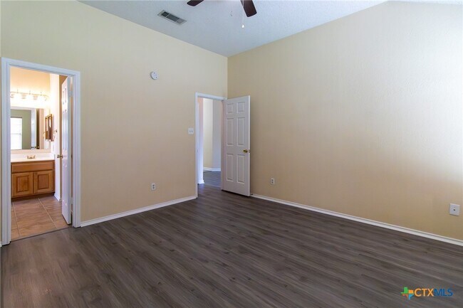 Building Photo - 2306 Wampum Dr