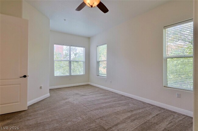 Building Photo - 44 E Serene Ave