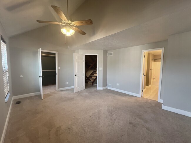 Building Photo - 2748 Hunters Point Dr