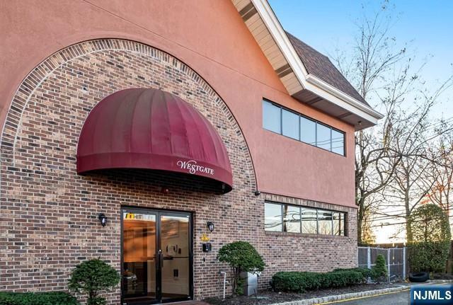 Building Photo - 1434 Westgate Dr