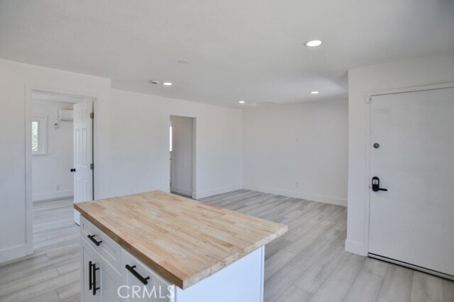 Building Photo - 17165 N Pacific Ave.