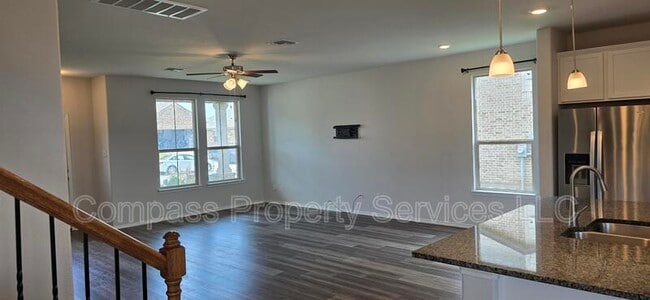 Building Photo - 11212 Raider Dr