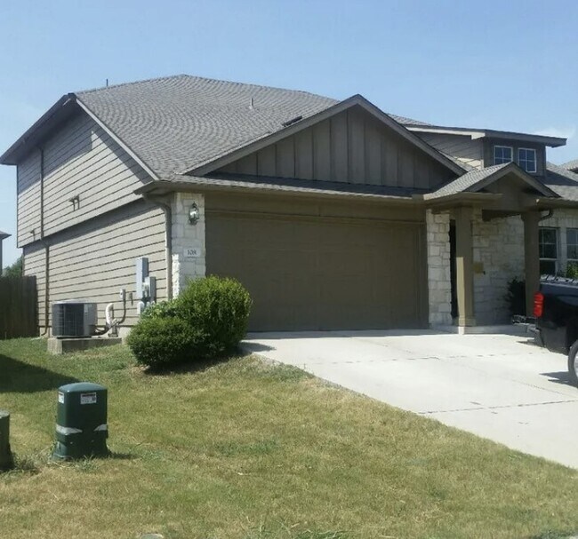 Building Photo - 108 Lavaca Loop