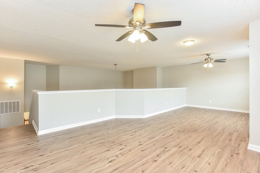 Building Photo - 1147 Benton Mason Dr