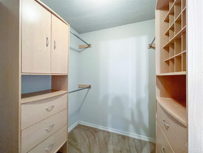 Building Photo - 1297 Middlebrook Dr