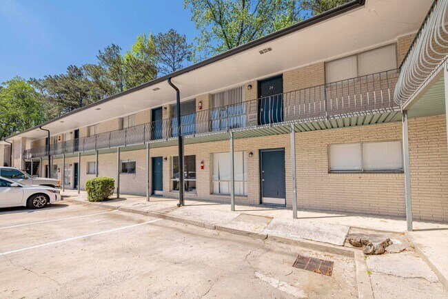 Building Photo - 1676 Briarcliff Rd NE