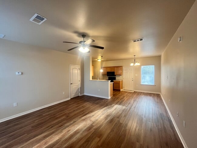 Building Photo - 202 Bella Sera Ln