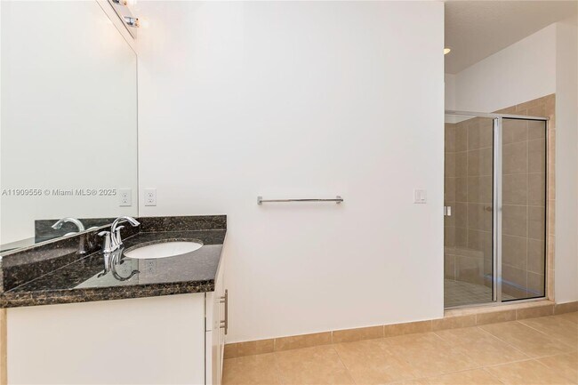 Building Photo - 11958 SW 27th Ct