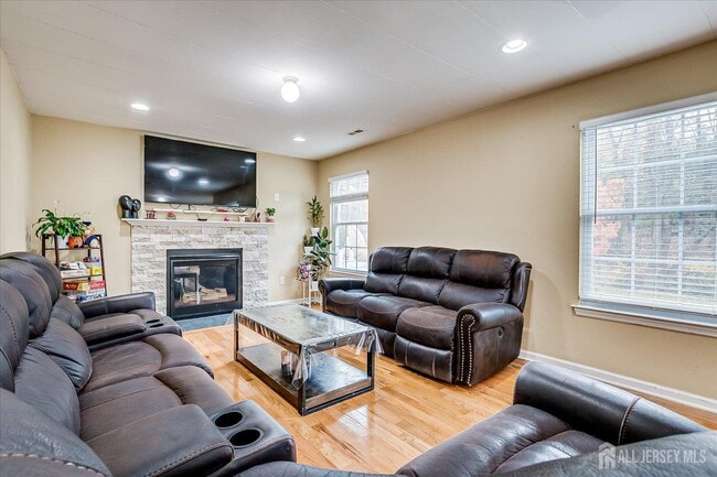 Building Photo - 169 Metuchen Ave