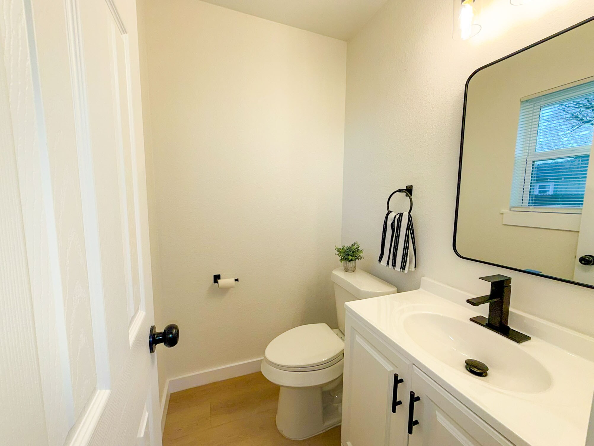 Building Photo - 308 E Bourn St