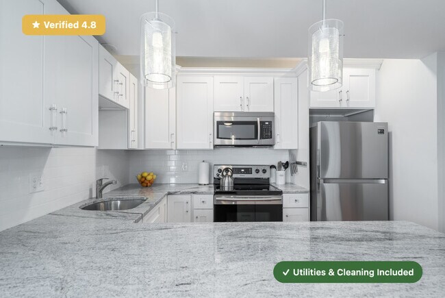 Building Photo - Furnished Bedroom with Private Bath in Cambridge