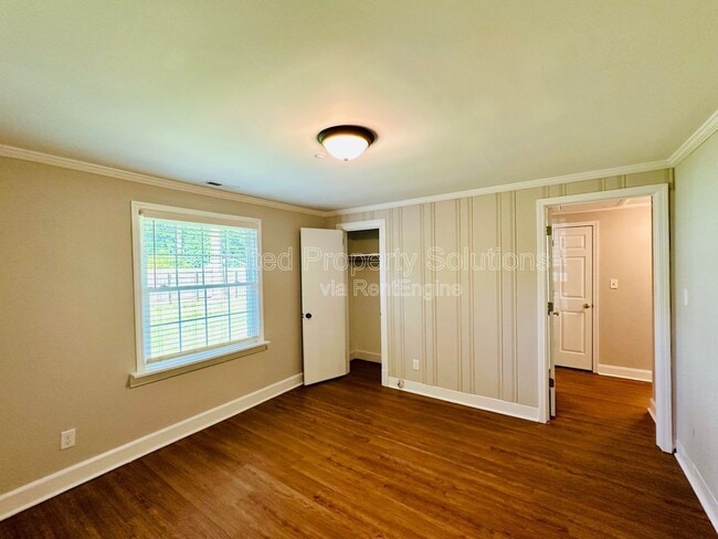 Building Photo - 3416 Wilshire Blvd