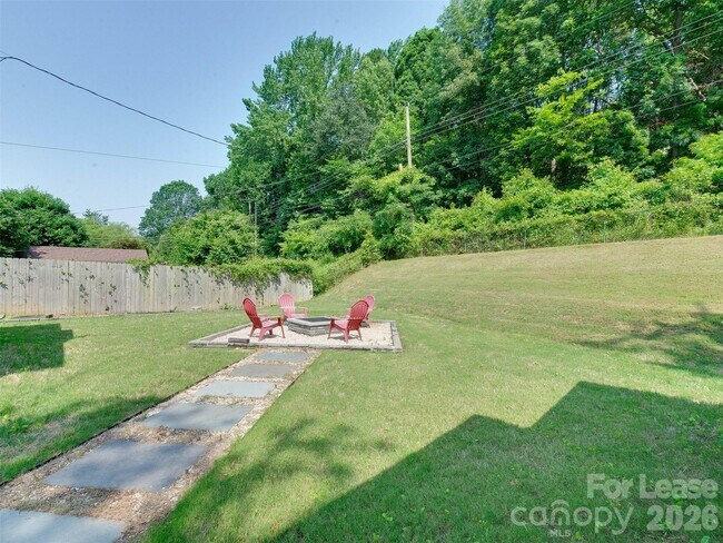 Building Photo - 3921 Sheffield Dr