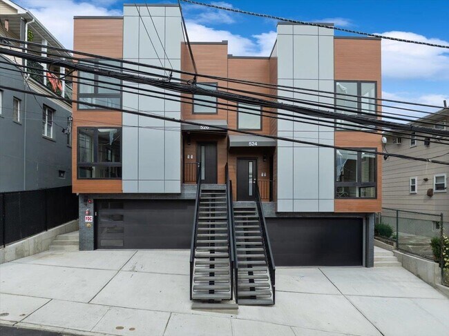 Building Photo - 526 64th St