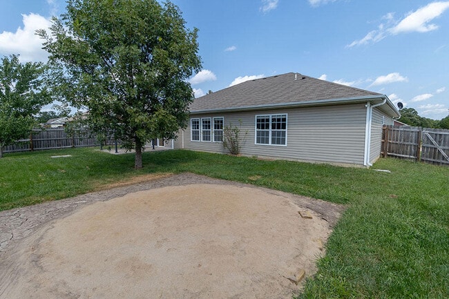 Building Photo - 4207 Black Tail Dr