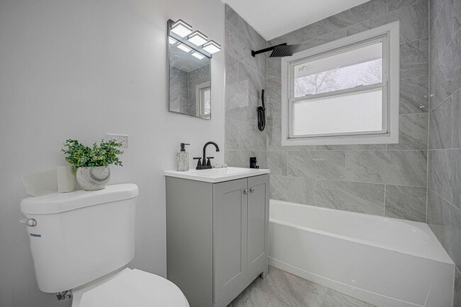 Building Photo - 18331 John Ave