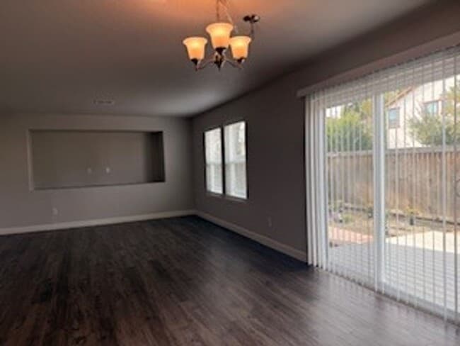 Building Photo - Stunning 4 Bed | 2.5 Bath Home – Fully Upgraded – Westgate Neighborhood