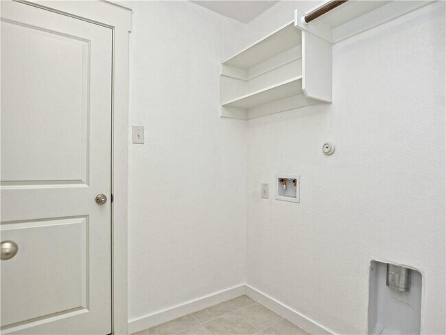 Building Photo - 116 Nogalito Wy