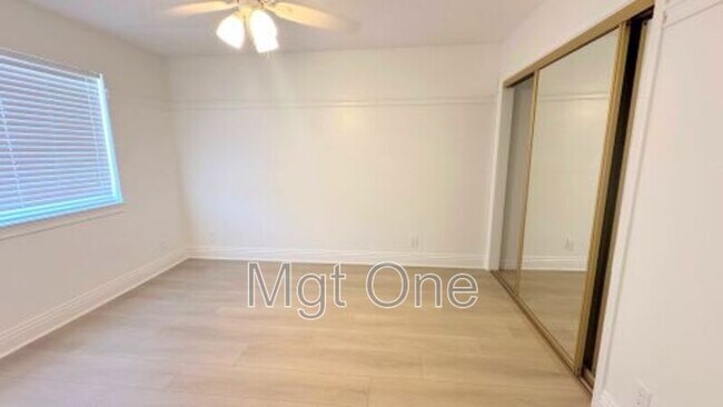 Building Photo - 1294 Baylor Pl