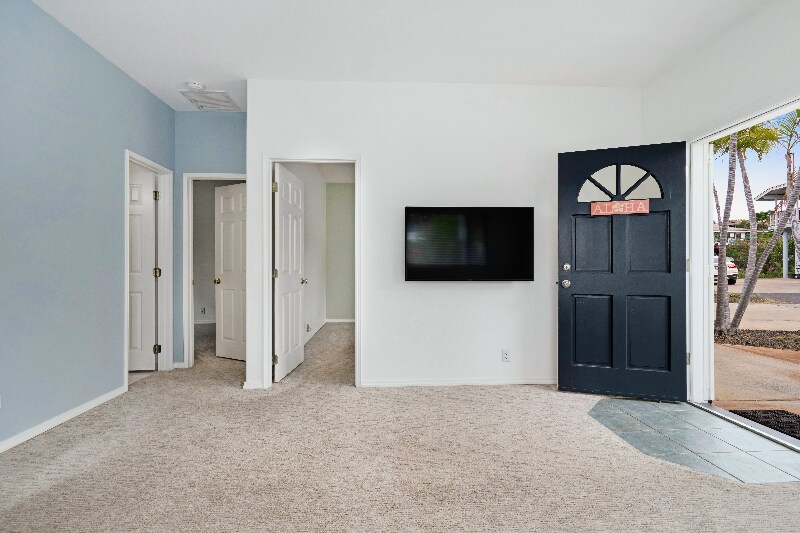 Building Photo - 165 Keonekai Rd