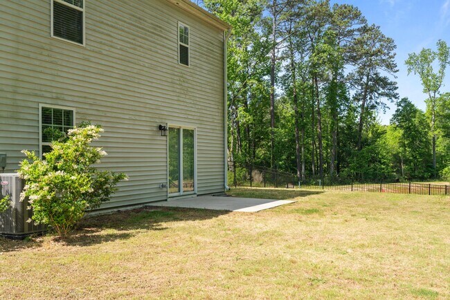 Building Photo - 205 Abercorn Wy
