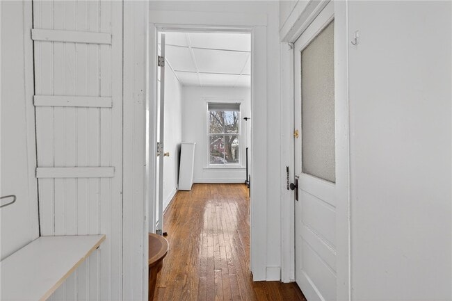 Building Photo - 607 N Cayuga St