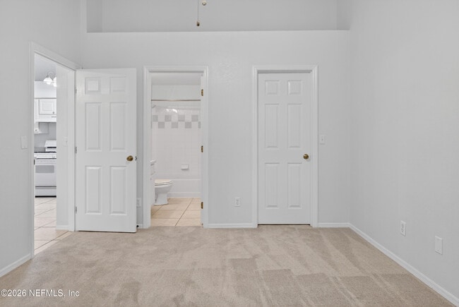 Building Photo - 13810 Sutton Park Dr N