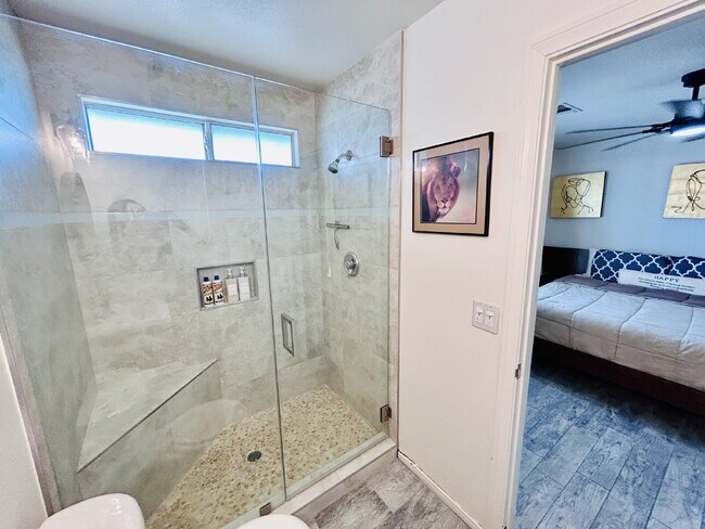 Building Photo - Charming 3 Bedroom House with Pool in Friendly Hills, Joshua Tree
