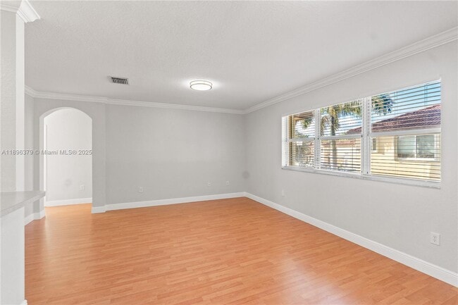 Building Photo - 1398 NE 33rd Ave