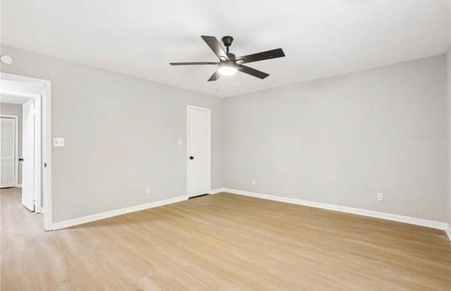 Building Photo - 5500 Gibson Dr
