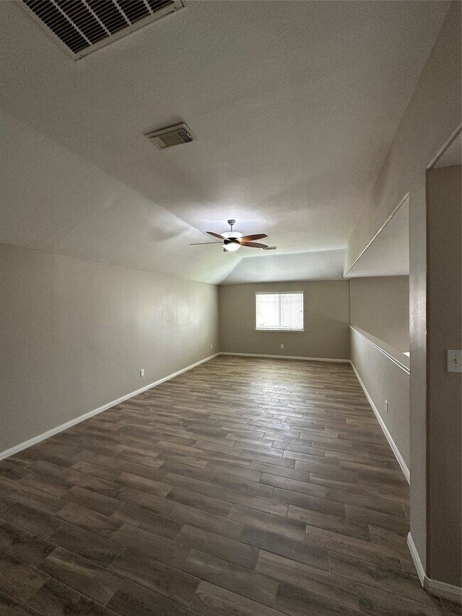 Building Photo - 18515 Skippers Helm