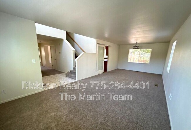 Building Photo - 5153 Lorenzo Ln