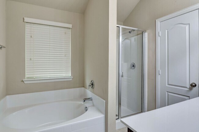 Building Photo - 4936 Lemon Grove Dr