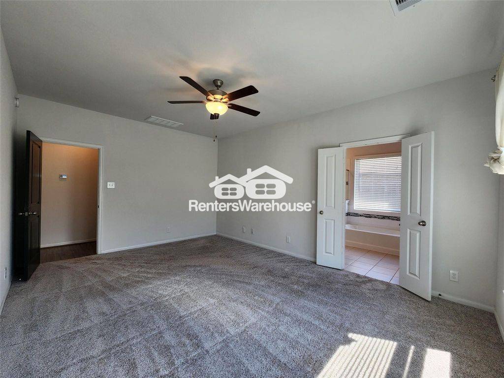 Building Photo - 411 Alaska Cedar Dr