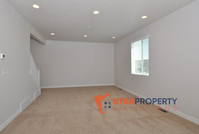 Building Photo - 11533 S Rk Cv