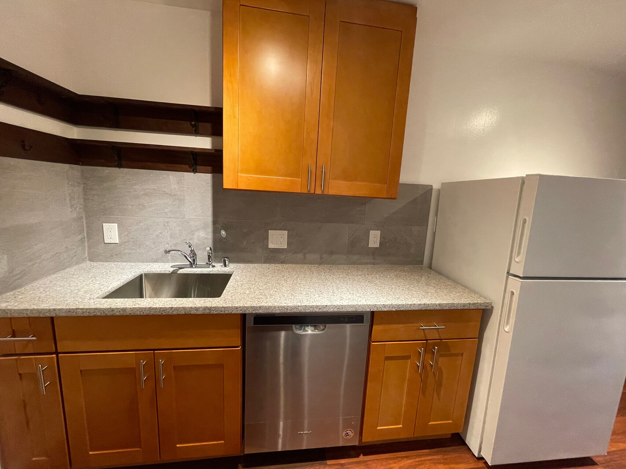 Building Photo - 2009 McGee Ave