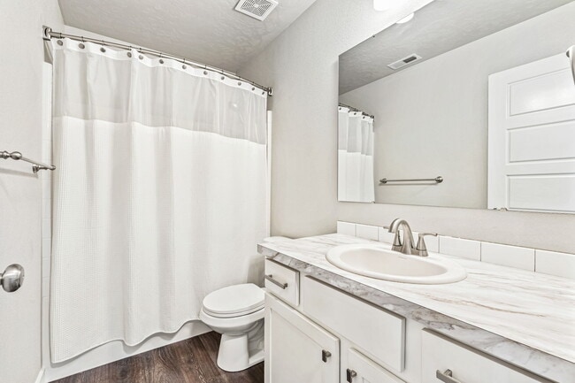 Building Photo - 6852 S Birch Creek Ave