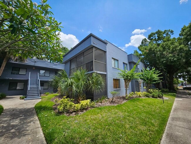 Building Photo - 2389 Oak Park Way