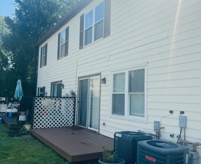 Building Photo - 2454 Devonshire Ct