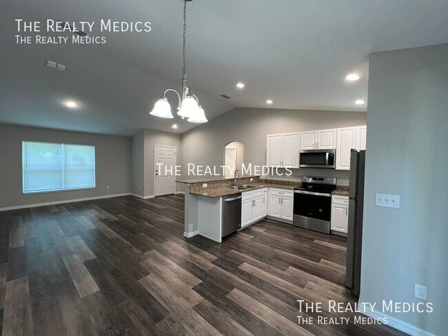 Building Photo - 7593 SW 82nd St