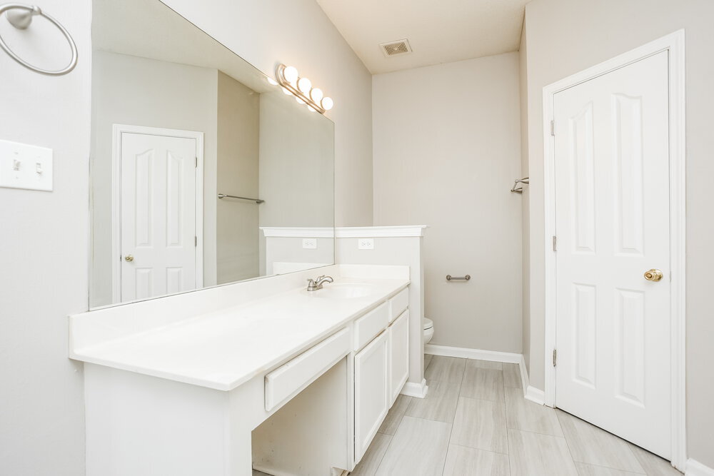 Building Photo - 4471 Bishop Hills Dr